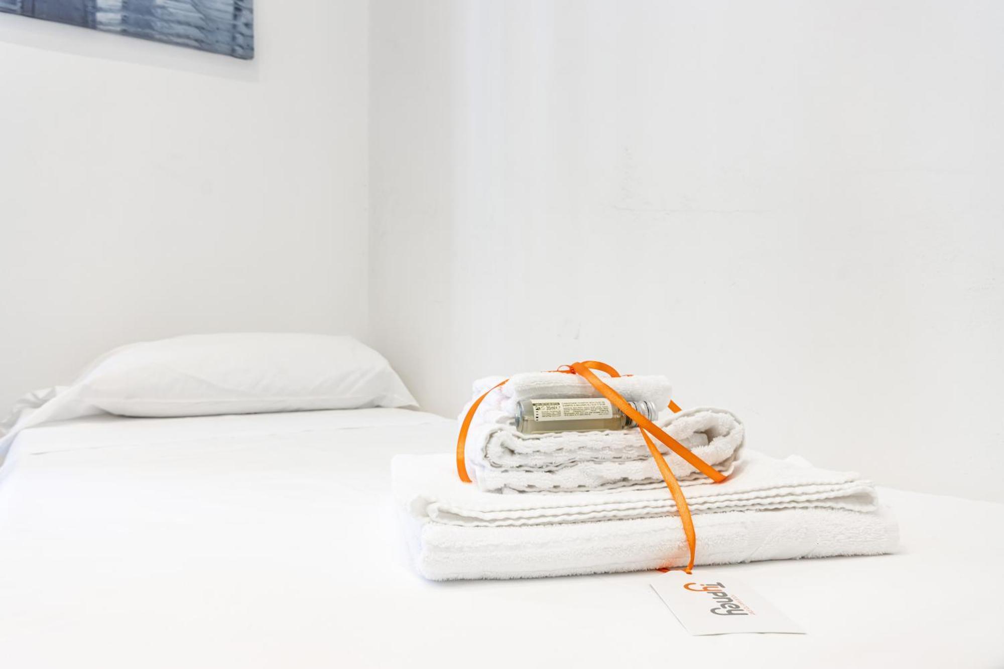 San Nicola Apartments By Rentbeat 바리 외부 사진