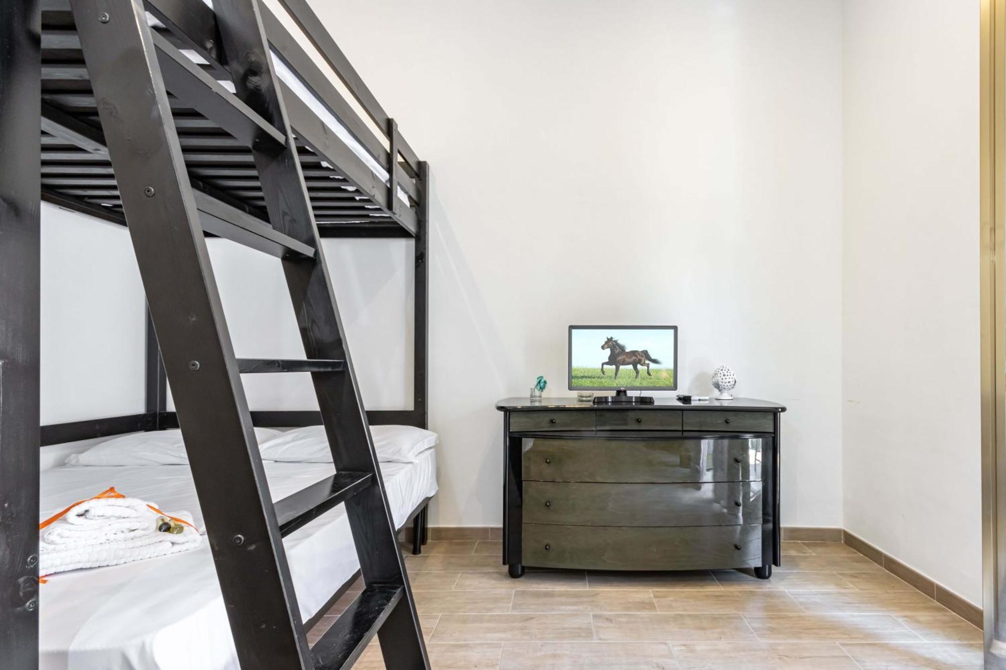 San Nicola Apartments By Rentbeat 바리 외부 사진